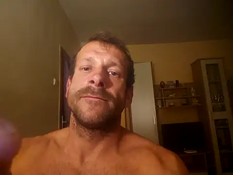 Snapshot of DonCristian chatting on October 2025 01:52:02 AM DonCristian online show from October 2025 01:52:02 AM