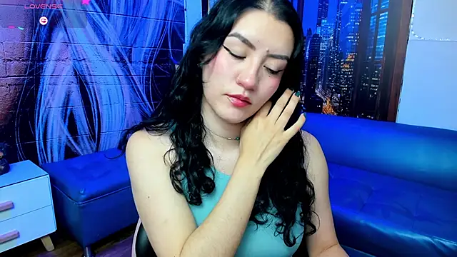 Violetaa diazz online show from December 2024 12:20:01 AM