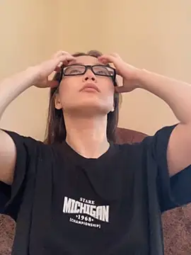 Milka23 online show from September 2025 07:14:02 AM