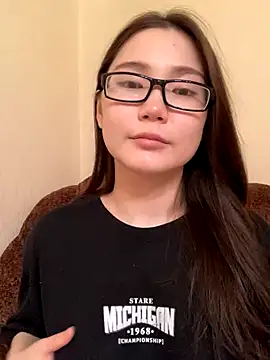 Milka23 online show from October 2025 02:59:01 PM