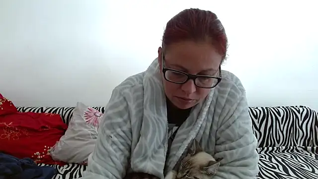 LadyHellene online show from September 2025 07:47:01 AM