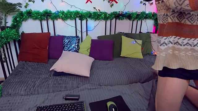 FillDammon online show from December 2025 03:24:01 AM