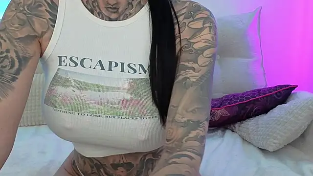 MeganWitch online show from January 2026 02:10:01 PM