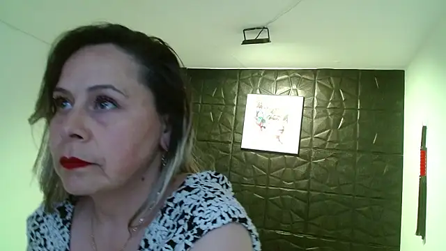 Snapshot of CINTHIA1609 chatting on September 2025 08:19:01 PM CINTHIA1609 online show from September 2025 08:19:01 PM