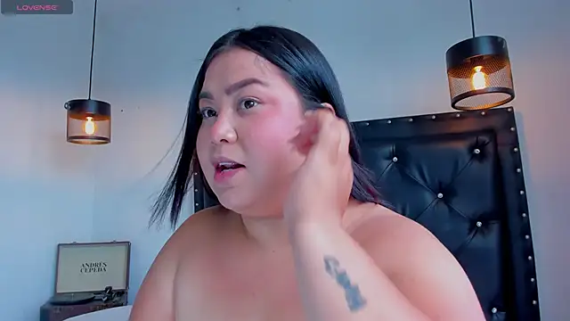 victoriajk online show from April 2026 01:04:01 PM