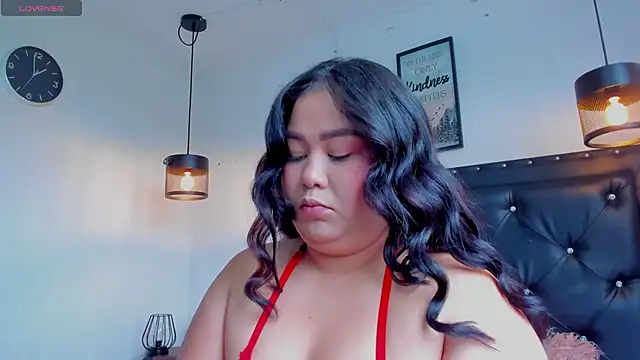 victoriajk online show from April 2026 12:41:01 PM