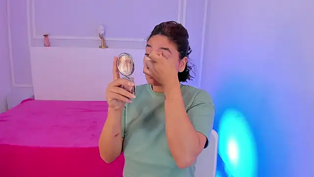 Snapshot of ScarlettWet9 chatting on January 2025 04:04:01 AM ScarlettWet9 online show from January 2025 04:04:01 AM