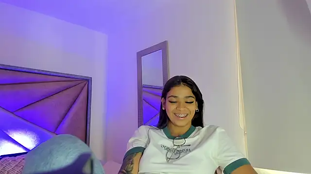 GiaFu online show from November 2025 05:23:01 PM