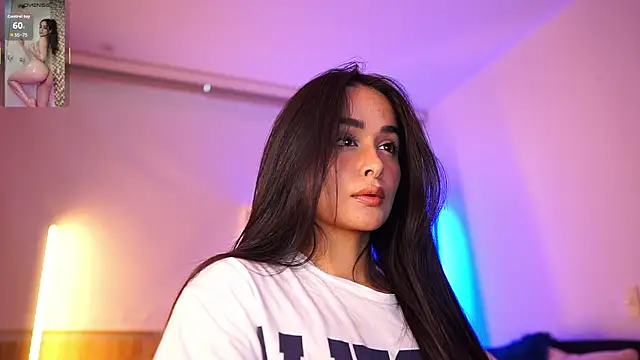 Snapshot of abigail_adamss chatting on September 2025 09:03:02 PM abigail adamss online show from September 2025 09:03:02 PM