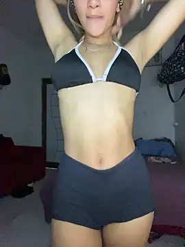 Carolinen online show from September 2025 07:41:01 PM