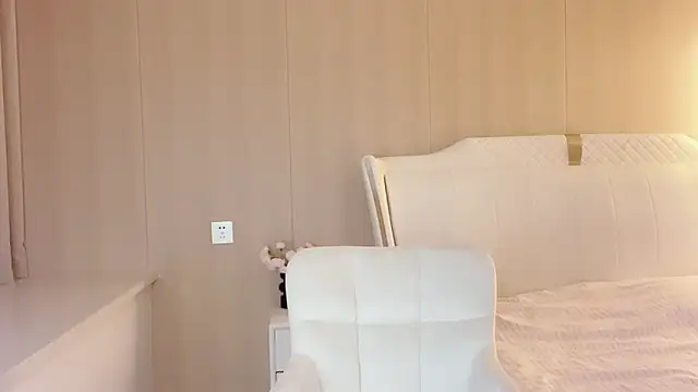 jiaozi-kiss online show from January 2025 01:32:01 AM