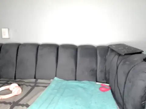 Pearl 00 online show from March 2026 09:25:02 AM