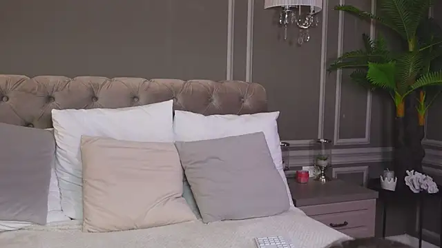 AnnieStylesx online show from December 2024 04:28:02 AM