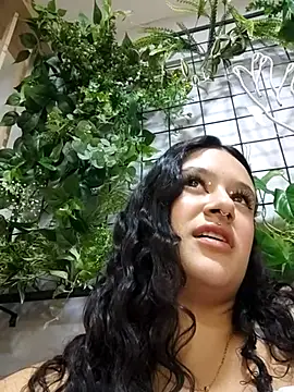 Snapshot of angel_witch chatting on February 2025 12:48:01 PM angel witch online show from February 2025 12:48:01 PM