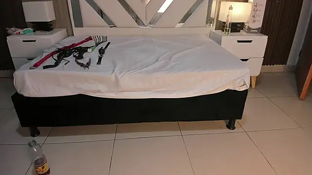 Snapshot of ValentinaThomas chatting on October 2025 09:02:01 PM ValentinaThomas online show from October 2025 09:02:01 PM