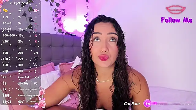 Snapshot of charlotte_james0 chatting on February 2025 12:48:01 AM charlotte james0 online show from February 2025 12:48:01 AM
