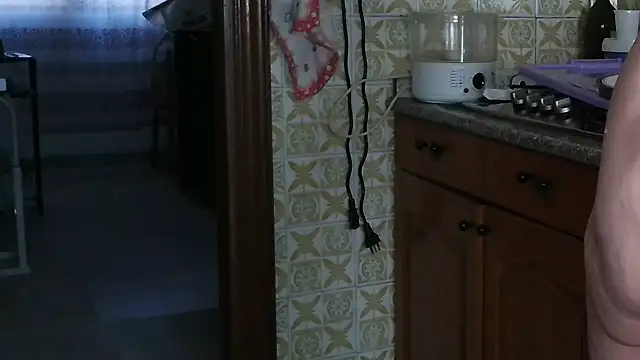 VeneRed online show from September 2025 09:44:01 AM