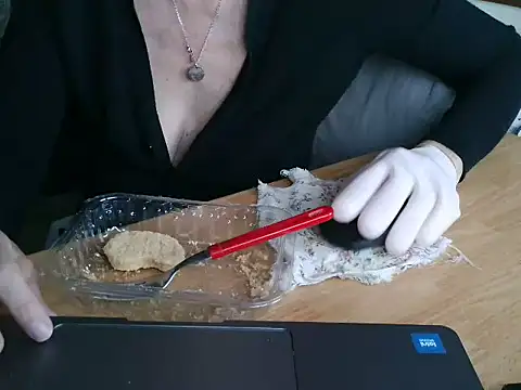 VeneRed online show from September 2025 01:16:01 PM