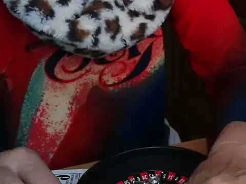 VeneRed online show from October 2025 06:21:02 AM