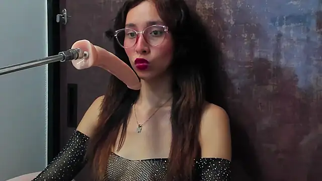 Snapshot of doll_bella_ chatting on February 2025 08:00:01 PM doll bella online show from February 2025 08:00:01 PM