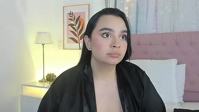 Cristal Cutte online show from January 2025 04:49:02 PM