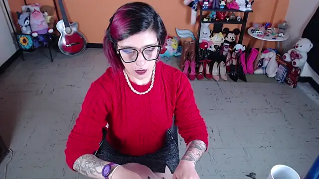 Snapshot of MissMiia2 chatting on January 2025 03:08:02 PM MissMiia2 online show from January 2025 03:08:02 PM