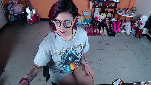Snapshot of MissMiia2 chatting on January 2025 01:38:02 PM MissMiia2 online show from January 2025 01:38:02 PM