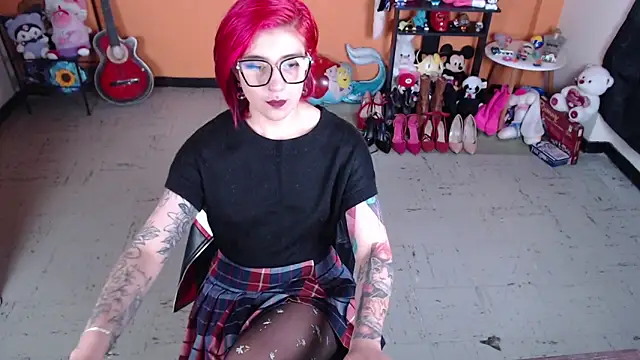 Snapshot of MissMiia2 chatting on January 2025 01:16:02 PM MissMiia2 online show from January 2025 01:16:02 PM