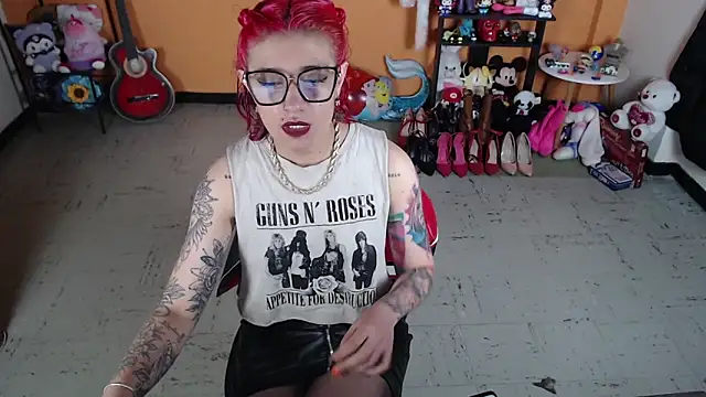 Snapshot of MissMiia2 chatting on January 2025 12:59:01 PM MissMiia2 online show from January 2025 12:59:01 PM