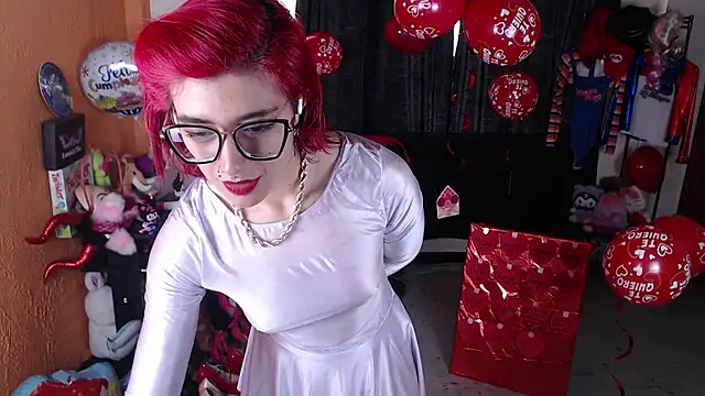 Snapshot of MissMiia2 chatting on February 2025 03:50:02 PM MissMiia2 online show from February 2025 03:50:02 PM
