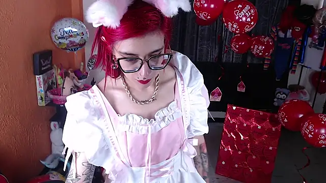 Snapshot of MissMiia2 chatting on February 2025 03:32:02 PM MissMiia2 online show from February 2025 03:32:02 PM