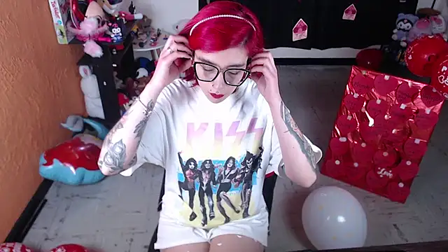 Snapshot of MissMiia2 chatting on February 2025 04:14:02 PM MissMiia2 online show from February 2025 04:14:02 PM