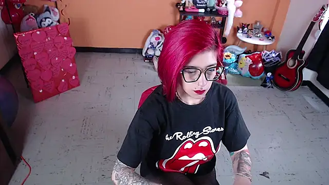 Snapshot of MissMiia2 chatting on March 2025 01:26:02 PM MissMiia2 online show from March 2025 01:26:02 PM