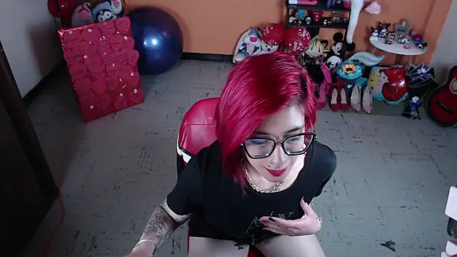 Snapshot of MissMiia2 chatting on March 2025 12:57:02 PM MissMiia2 online show from March 2025 12:57:02 PM