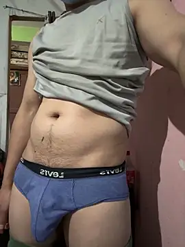Snapshot of alburt_1996 chatting on December 2024 03:00:02 PM alburt 1996 online show from December 2024 03:00:02 PM