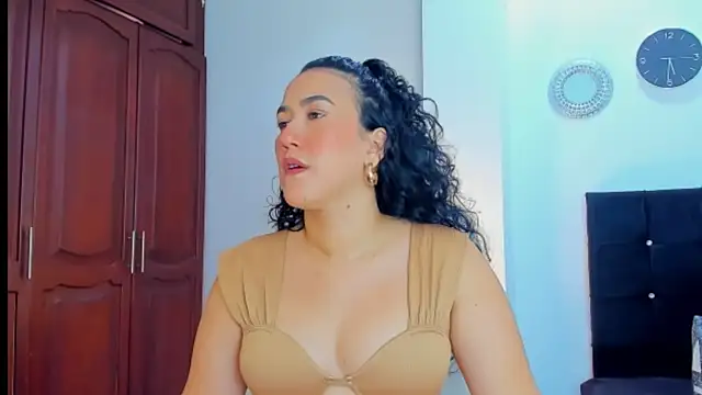 Snapshot of kathyajhonss chatting on February 2025 10:32:01 PM kathyajhonss online show from February 2025 10:32:01 PM