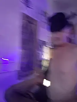 Snapshot of dreski86 chatting on October 2025 04:13:02 AM dreski86 online show from October 2025 04:13:02 AM