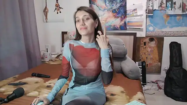 Iren online show from February 2025 08:49:02 PM