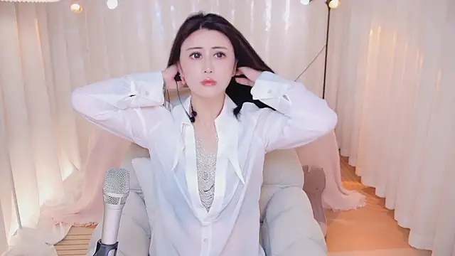 Daisy7 11 online show from April 2026 02:00:02 PM