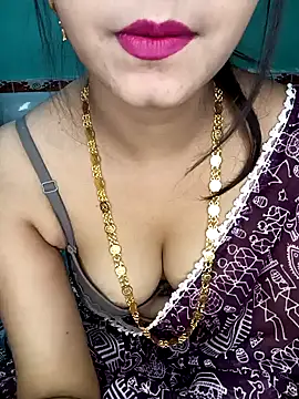 Diamond queeen online show from January 2025 08:46:02 PM