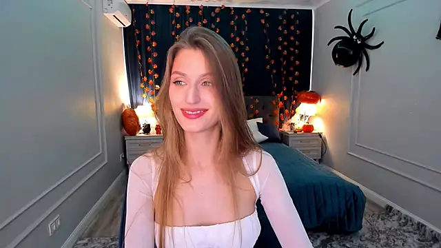 NaturalBeaty online show from October 2025 11:38:01 AM