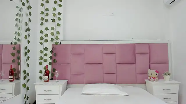 Snapshot of kaily_sweet1 chatting on February 2026 11:05:02 AM kaily sweet1 online show from February 2026 11:05:02 AM