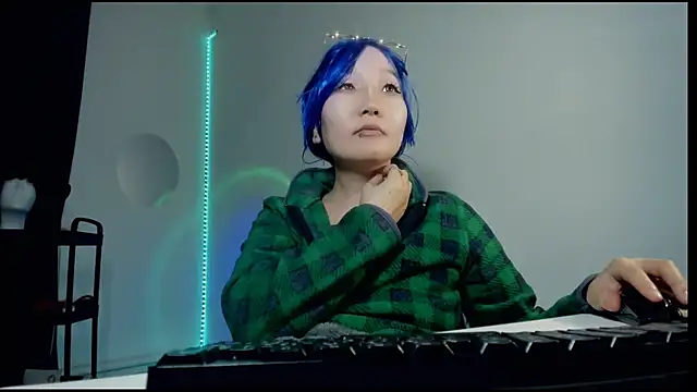 himeros goddess online show from January 2025 10:00:02 AM