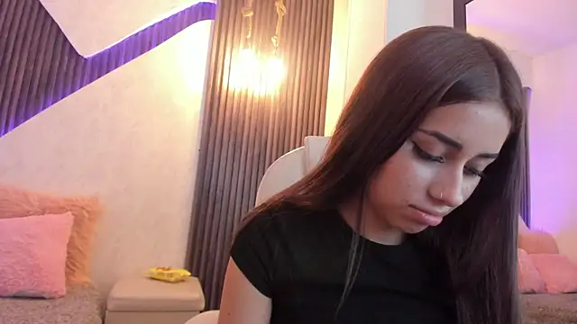 laurin clauz  online show from December 2024 09:48:01 PM