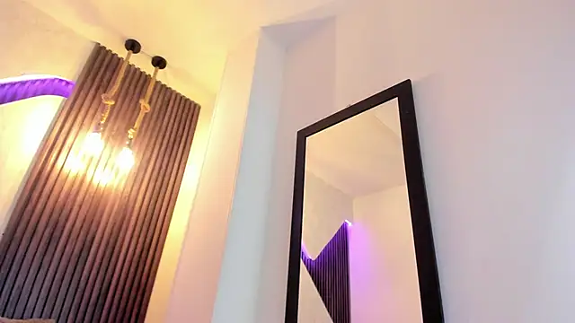 laurin clauz  online show from February 2025 03:47:02 PM