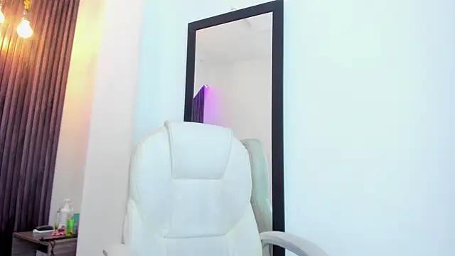 laurin clauz  online show from September 2025 03:45:02 PM