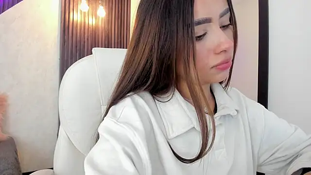 laurin clauz  online show from October 2025 04:02:01 PM