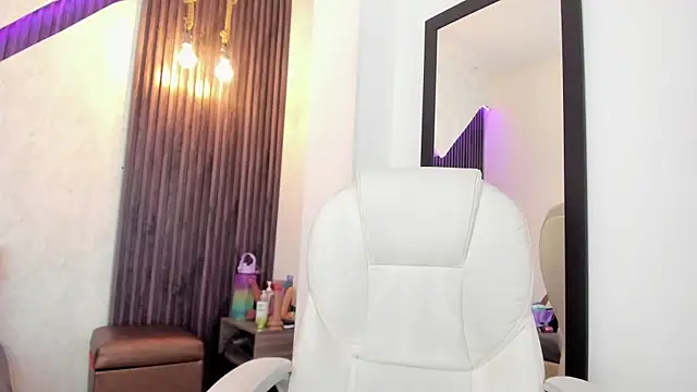 laurin clauz  online show from October 2025 03:42:01 PM