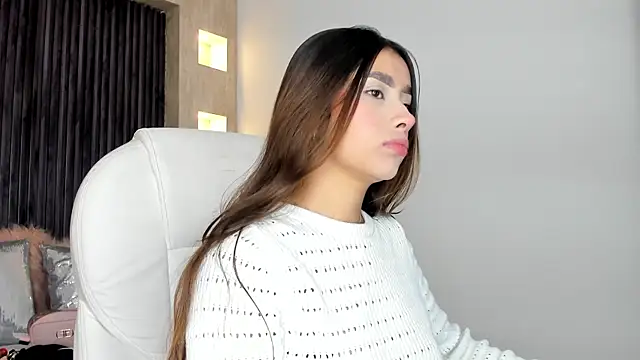 laurin clauz  online show from October 2025 03:45:02 PM