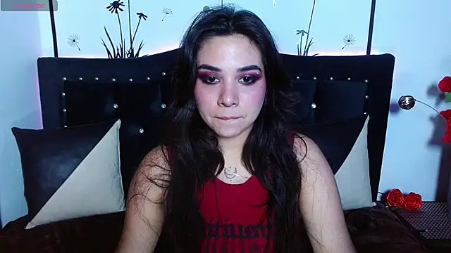 Lune Claire online show from April 2026 02:40:02 AM